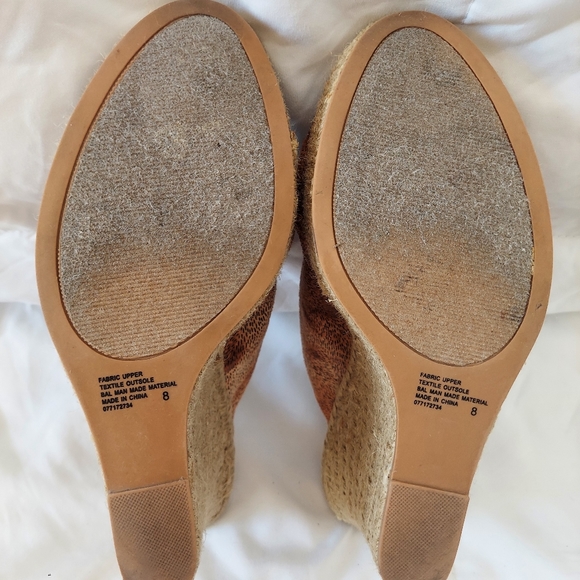 Xhilaration sandals - Picture 4 of 4